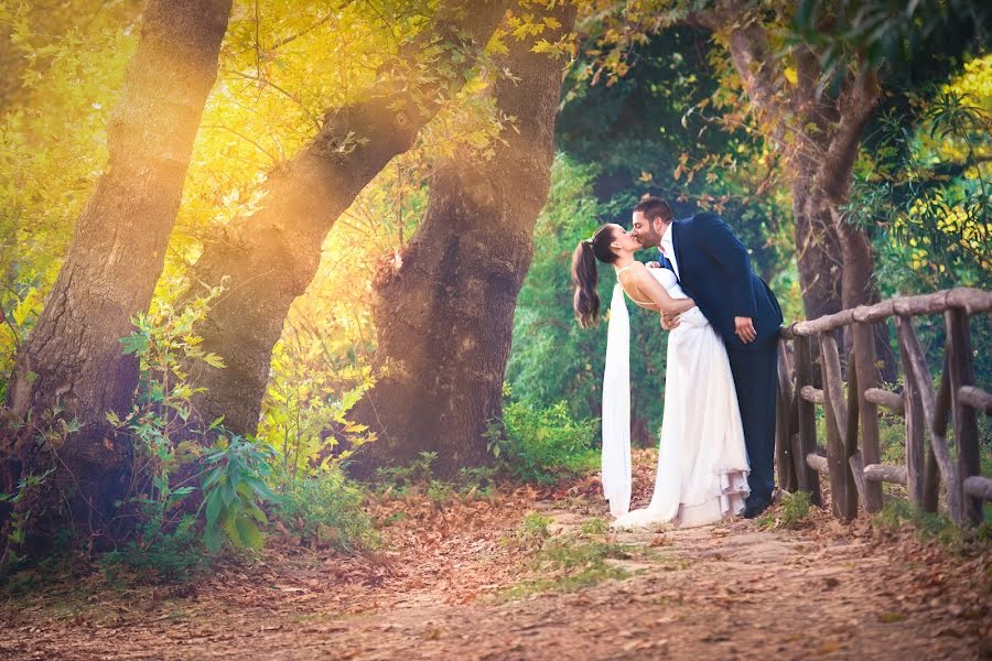 Fotógrafo de casamento Giannis Manioros (giannismanioro). Foto de 11 de fevereiro 2016