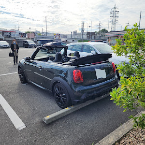 ミニ コンバーチブル JCW