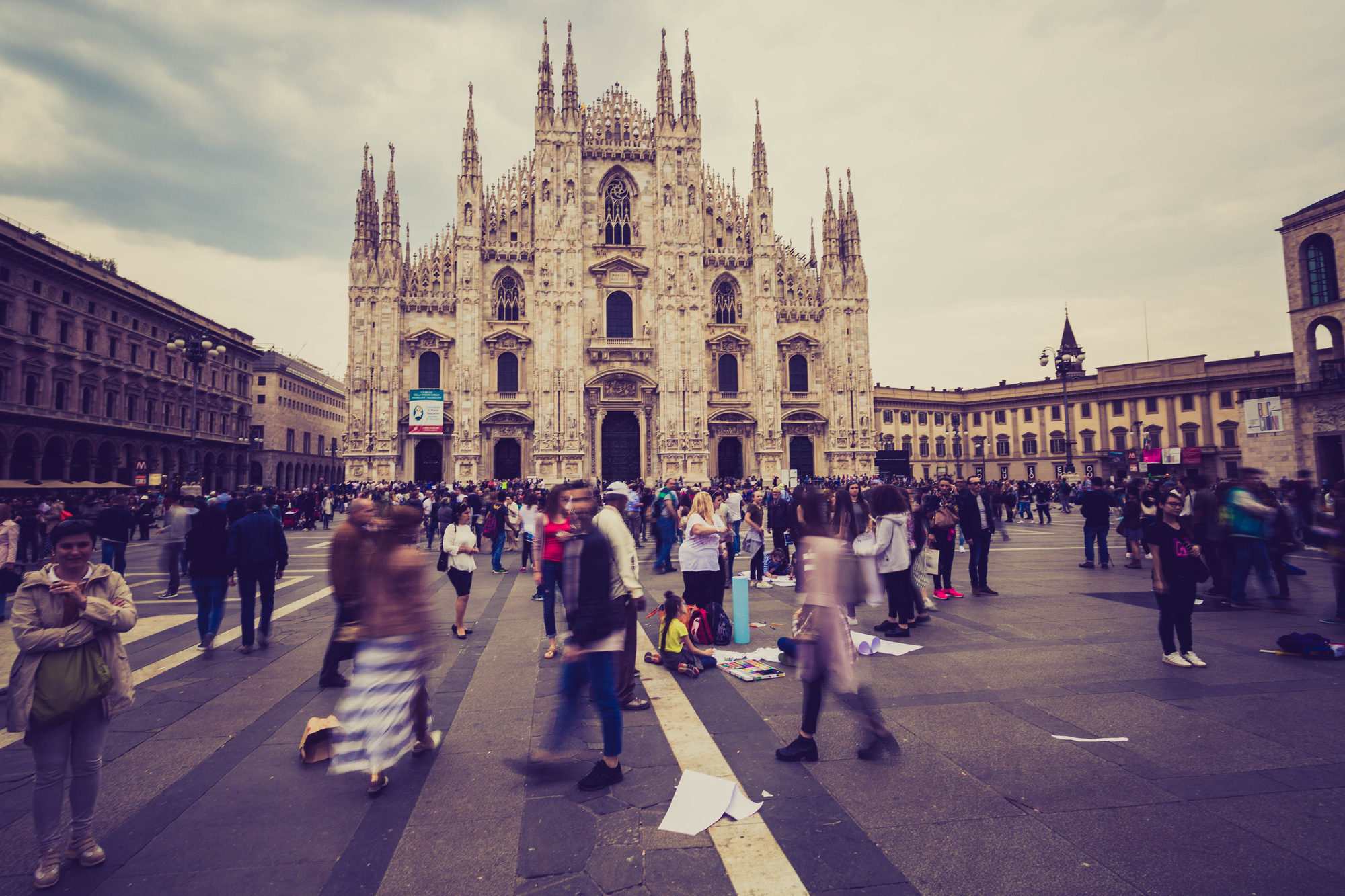 Piccoli artisti di strada di icomo