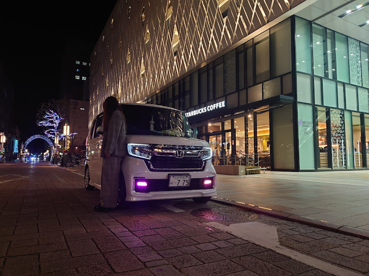 Nボックスカスタムの彼女のエヌボ・愛車とオーナーに関するカスタム事例の投稿画像1枚目