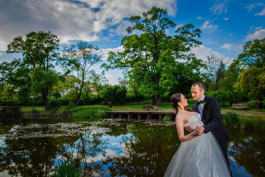 Fotógrafo de casamento Zsolt Lengyel (lengyel). Foto de 17 de outubro 2017