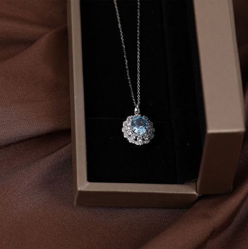 Title 5, Ice Flower Blue Elegant Cool 925 Silver Clavicl...