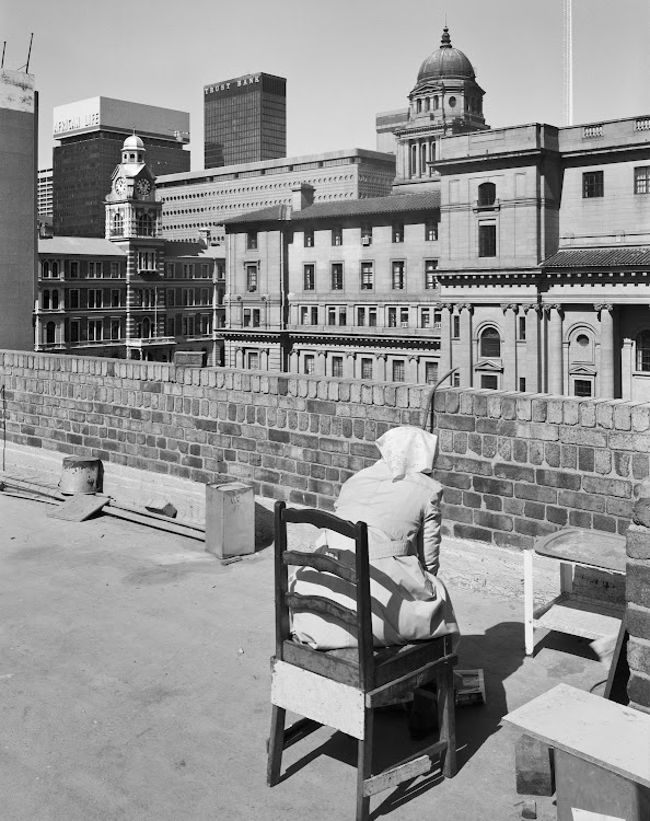 David Goldblatt, Rooftop Servants Quarters Alpheun House 1984.