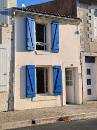 maison à Saint-Savinien (17)