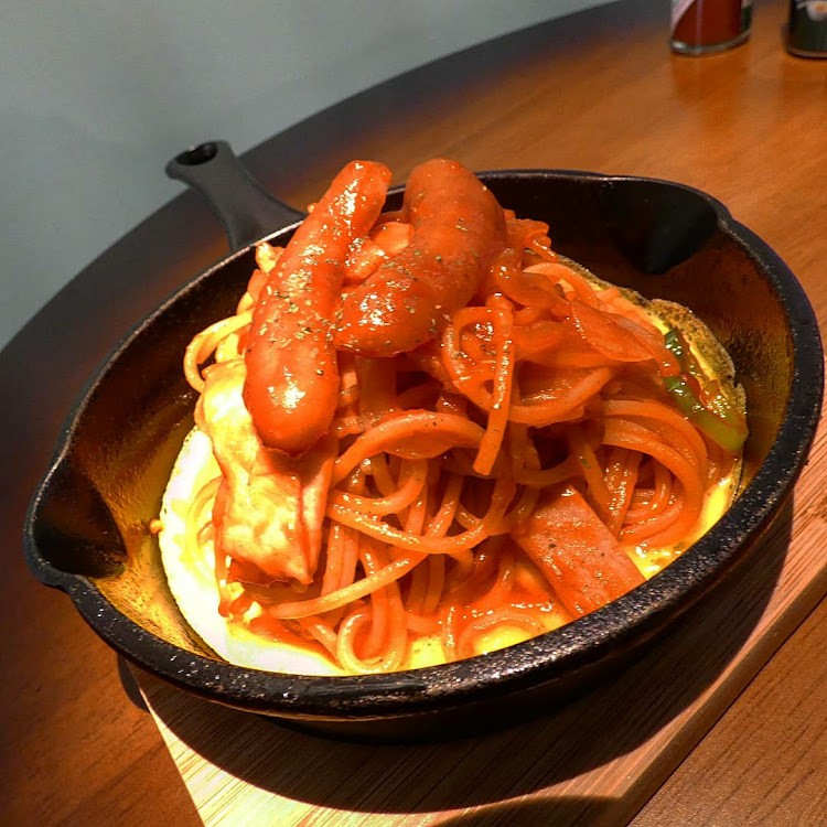 デリカD:5のラゲッジネット欲しい・遅めのランチ・洗車後雨降る🚿🚿🚿・クレープ専門店・あのベンチに関するカスタム事例の投稿画像6枚目
