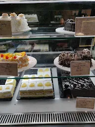 Karachi Bakery photo 5