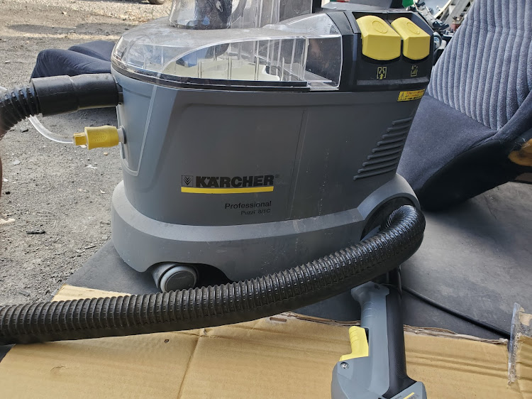 マークIIの90の日・ケルヒャー・シートクリーニング・そろそろドリフトしたいです…に関するカスタム事例の投稿画像5枚目