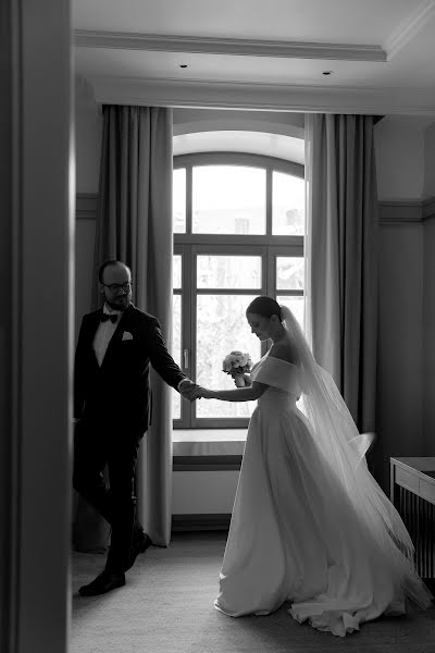 Wedding photographer Olga Khlopkova (olyawedd). Photo of 14 December 2023