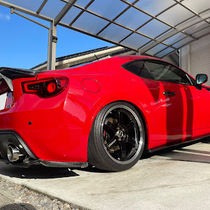 86 ZN6