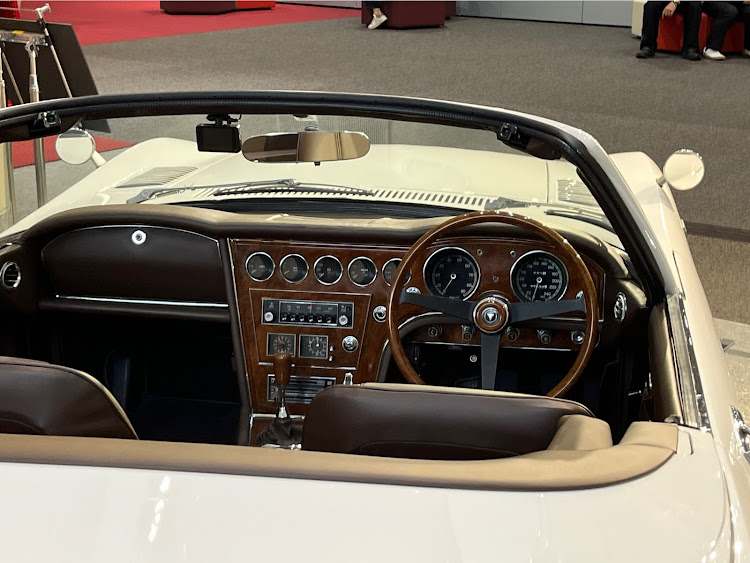 カプチーノのオープンカフェ2023参加・トヨタ博物館見学に関するカスタム事例の投稿画像11枚目