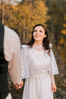 Photographe de mariage Aleksandra Delovaya (nofunnybusiness). Photo du 25 mars 2021