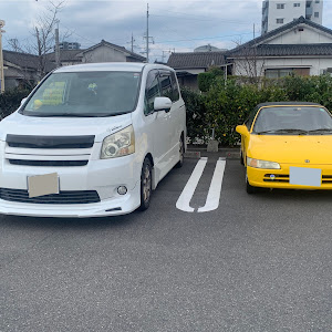 ノア ZRR70W