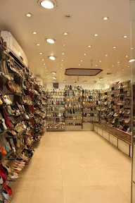 Kala Niketan Chapal Store photo 4