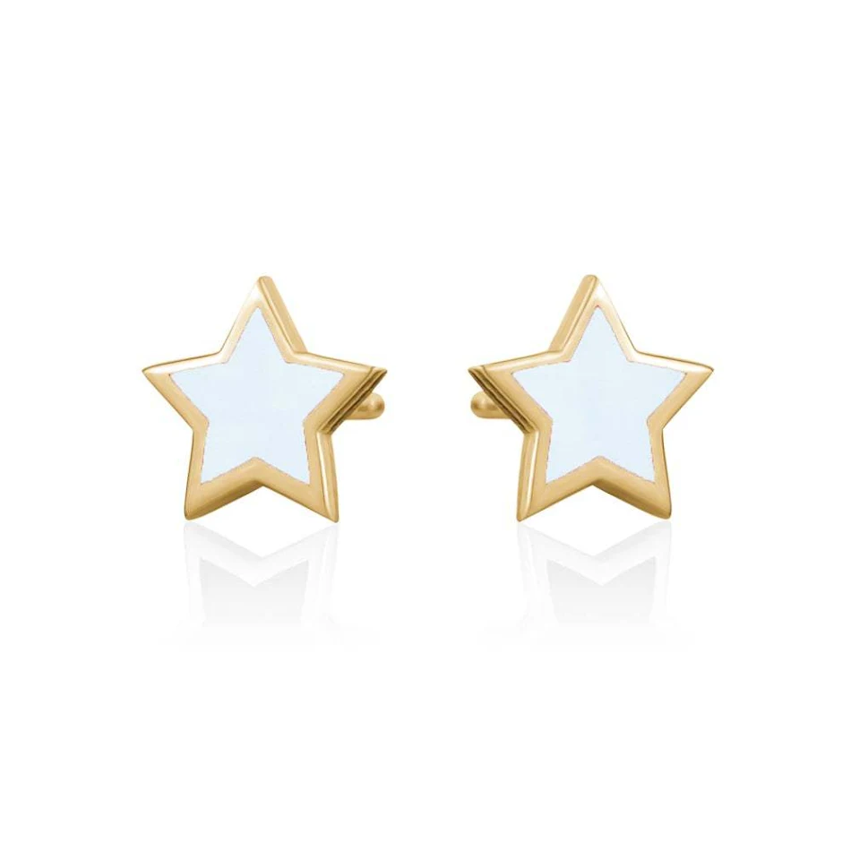 Boucles d'oreilles clous étoile en argent sterling avec epoxy multicolore, simples et compactes, un accessoire discret et élégant au quotidien.