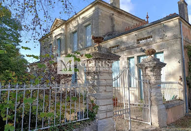 Vignoble avec piscine 1