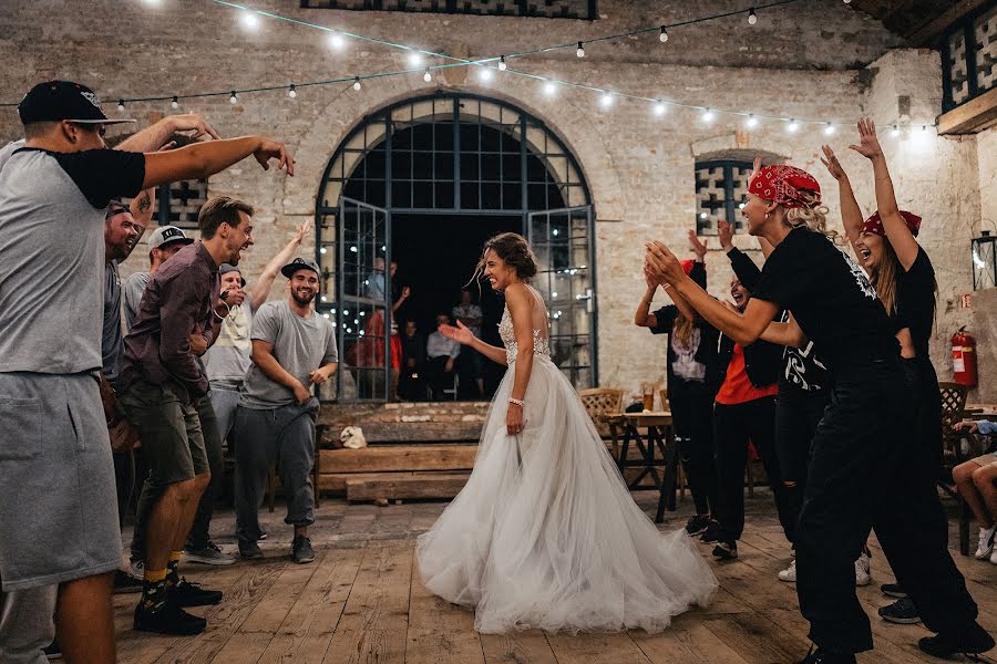 Fotógrafo de casamento Honza Martinec (honzamartinec). Foto de 11 de outubro 2017