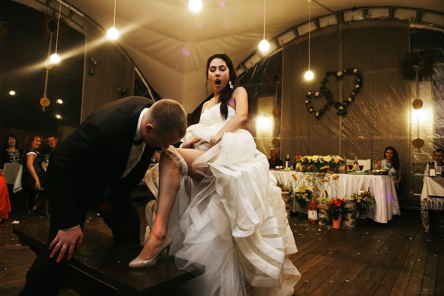 Fotógrafo de casamento Andrey Solovev (solovjov). Foto de 11 de janeiro 2016