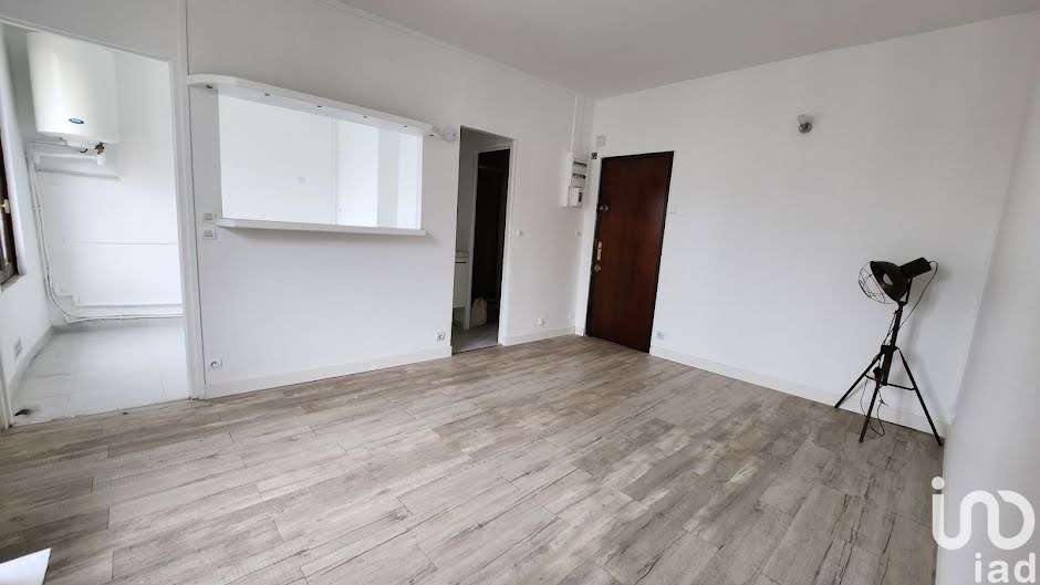 Vente appartement 2 pièces 37 m² à Corbeil-Essonnes (91100), 117 500 €