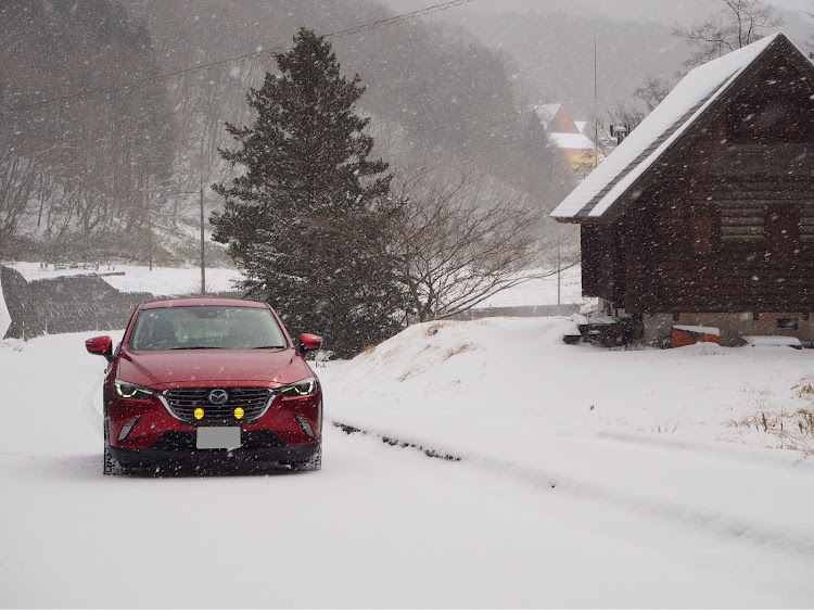 CX-3のドライブ・雪道・純正バンパーはいいぞ・マッドガードはいいぞ・コンデジもいいぞに関するカスタム事例の投稿画像6枚目