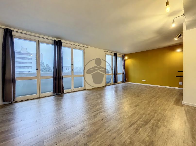 Vente appartement 4 pièces 79 m² à Saint-Quentin (02100), 69 500 €