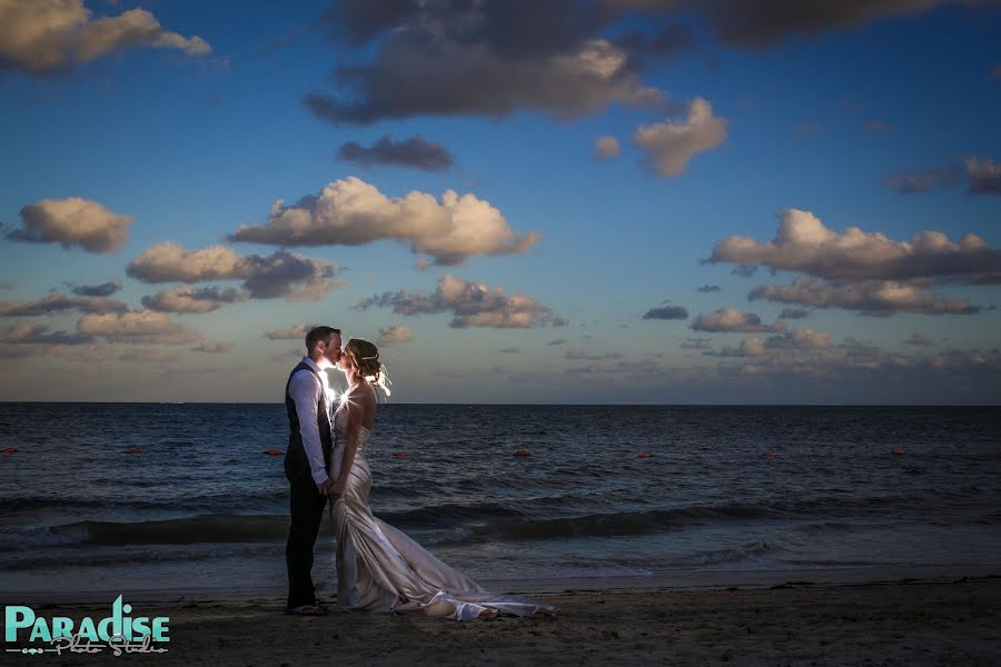 Fotógrafo de casamento Ashley Posusta (paradisephoto). Foto de 12 de março 2019