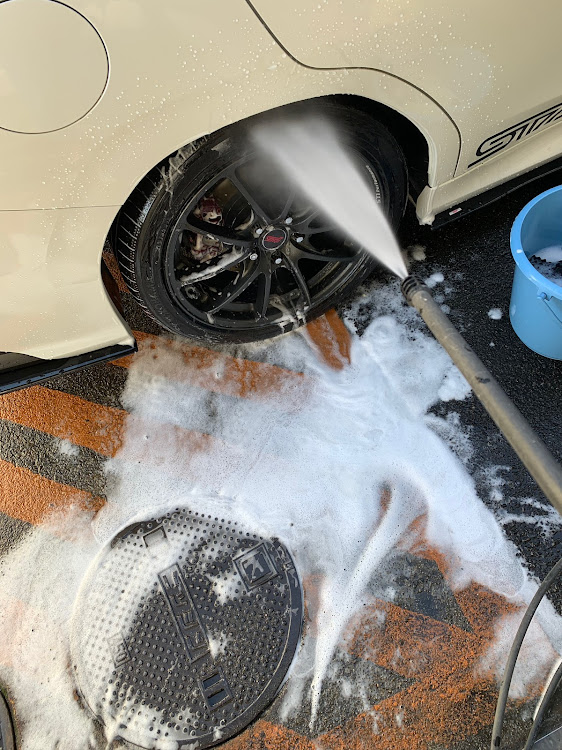 レヴォーグの169回やってました❗️🤣・ちょ〜本気の洗車❗️✨🚗・いつもいいね👍&コメントありがとうございます🙇🏻‍♂️✨に関するカスタム事例の投稿画像11枚目