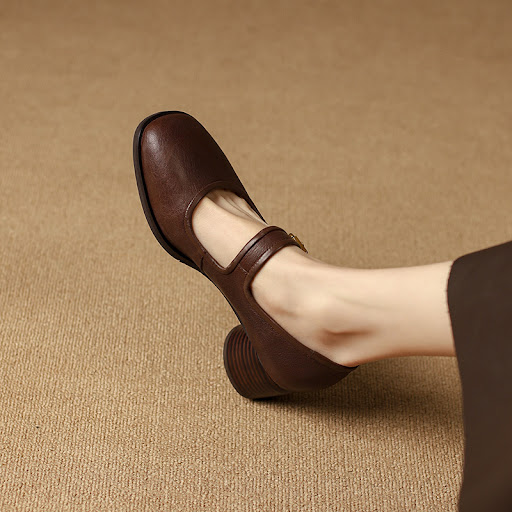Title 7, Womens fashionable chunky heel round head shoe...