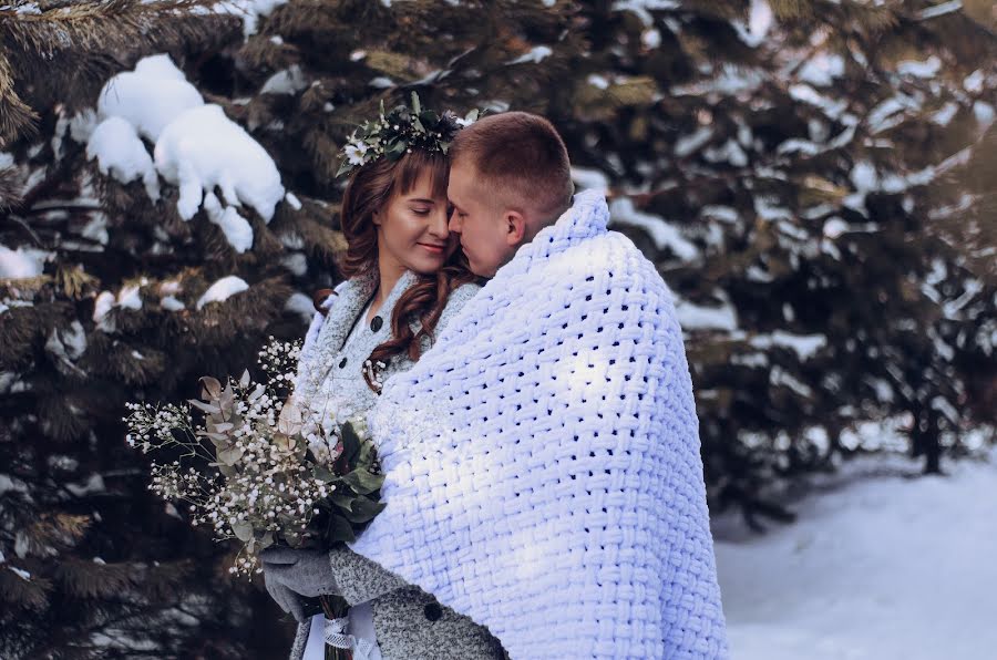 Fotógrafo de bodas Liza Nikolaeva (lizanikolaeva142). Foto del 12 de febrero 2019