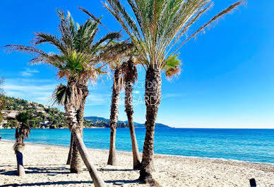 Propriété avec piscine en bord de mer 1