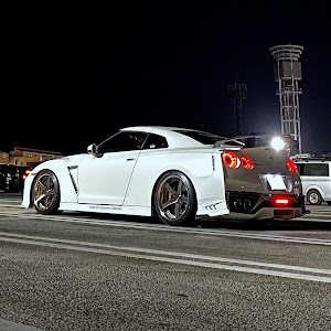 NISSAN GT-R R35