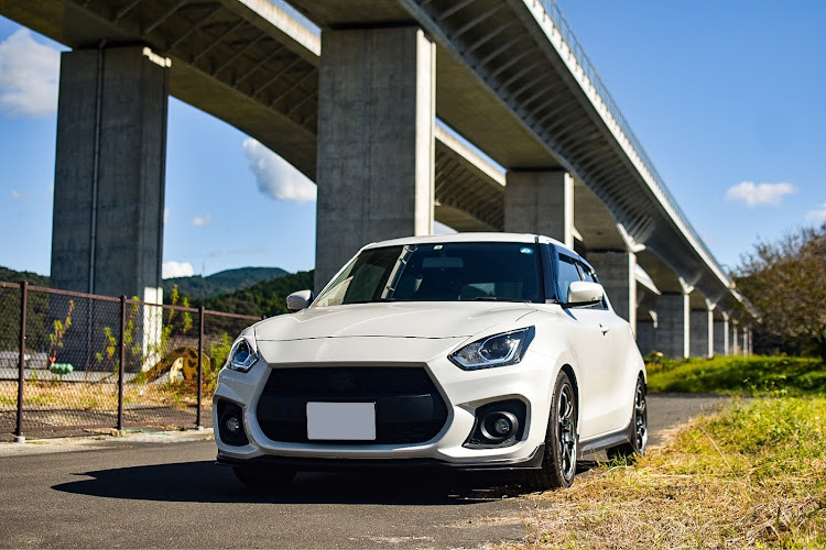スイフトスポーツのみんなのお気に入り芳香剤が見たい・ドライブ・millefiori・高架下映え・HKS PREMIUM TRACK DAYに関するカスタム事例の投稿画像4枚目