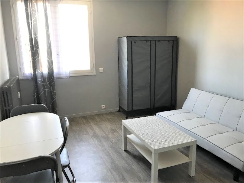 Location meublée appartement 1 pièce 18 m² à Albi (81000), 387 €