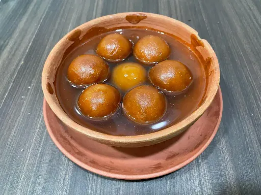 Gulab Jamun [4 Pieces]