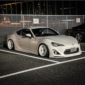 86 ZN6