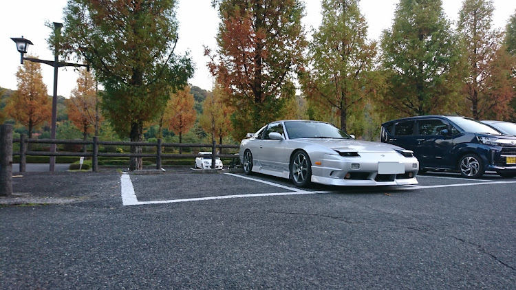 180SXのドライブ・紅葉と愛車に関するカスタム事例の投稿画像2枚目
