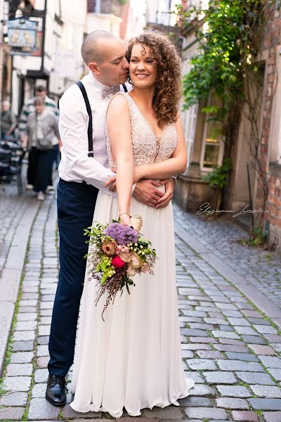 Fotógrafo de casamento Elisa Kastner (elysiannalumiere). Foto de 9 de março 2020