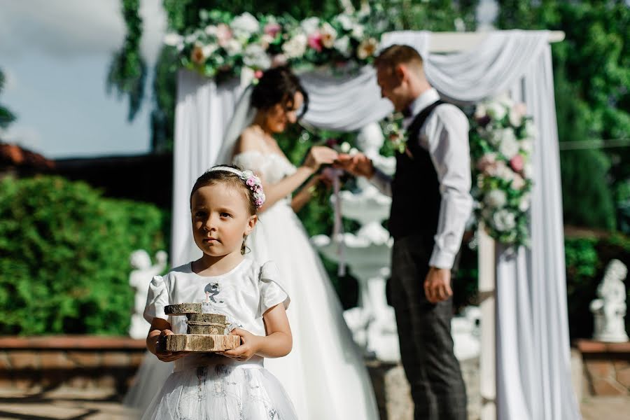 Bryllupsfotograf Elena Shvayko (magicphotoby). Bilde av 2 juni 2019