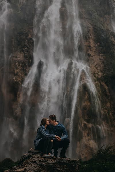 結婚式の写真家Lukáš Molnár (molnar11)。2018 7月9日の写真