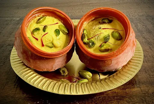 Kesar Pista Matka Kulfi (Pack Of 4)