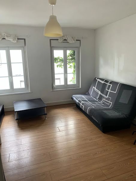 Location meublée appartement 2 pièces 32.2 m² à Saint-Quentin (02100), 515 €