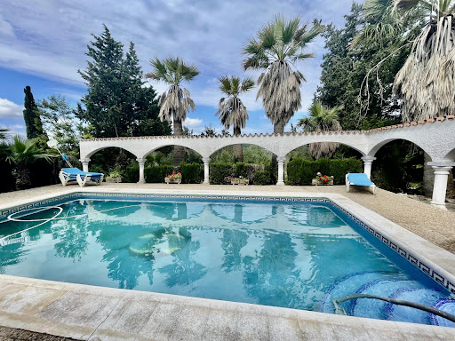 Farmhouse with garden and pool 3