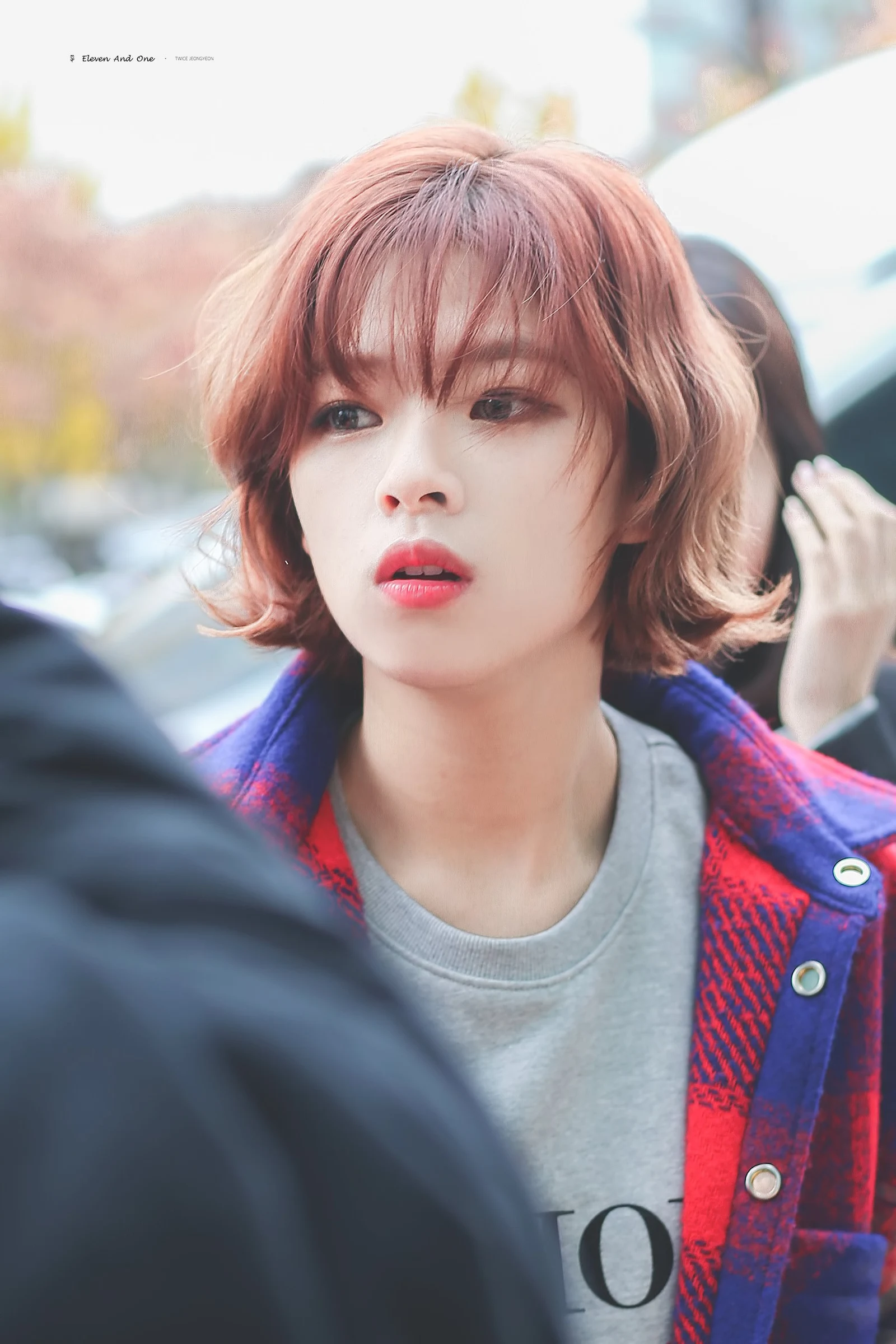 Jeongyeon. Твайс Jeongyeon. Ю чонён. Твайс Чонен короткая стрижка. Чонён из twice.