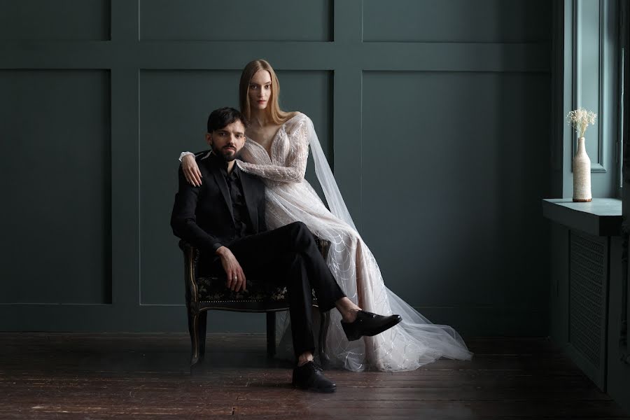 Wedding photographer Nastya Opium (opiumphoto). Photo of 14 February 2022