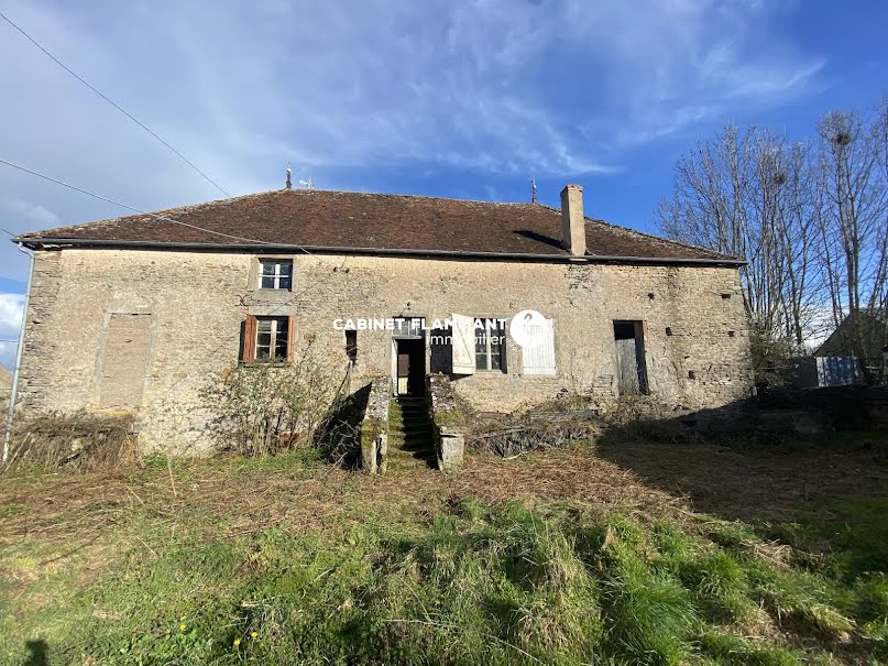 Vente ferme 6 pièces 119 m² à Montlay-en-Auxois (21210), 80 000 €