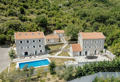 Maison avec jardin 1