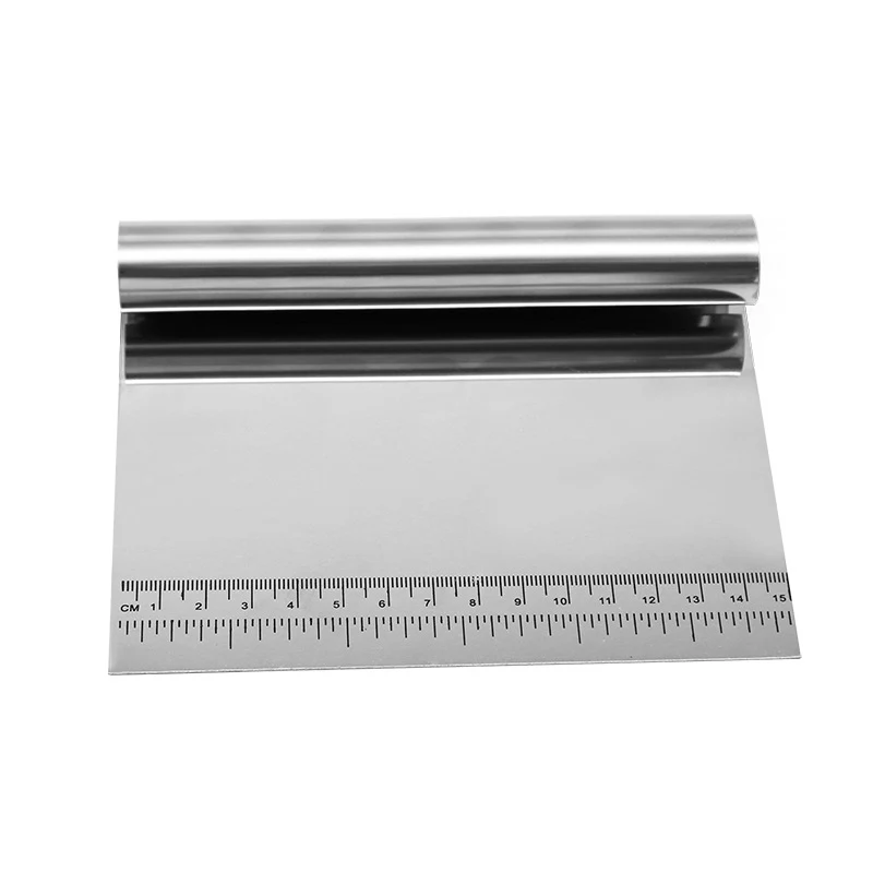 Suministros de horneado Rectangular con borde enrollado, corta la harina eficientemente, ideal para hornear pasteles y galletas caseras.