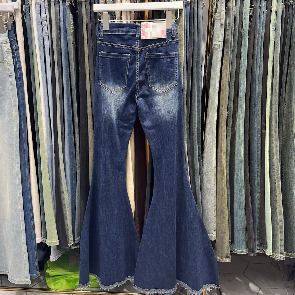 Jean rétro femme déchiré évasé effet 