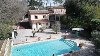 villa à Mouans-Sartoux (06)
