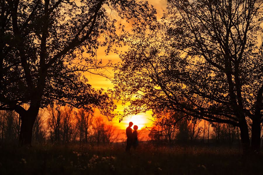 Kāzu fotogrāfs Eduard Bosh (eduardbosh). Fotogrāfija: 27. jūnijs 2017