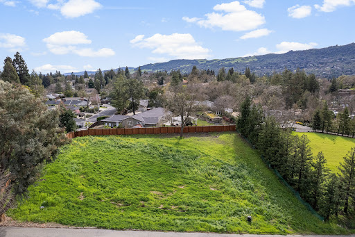 Land 3